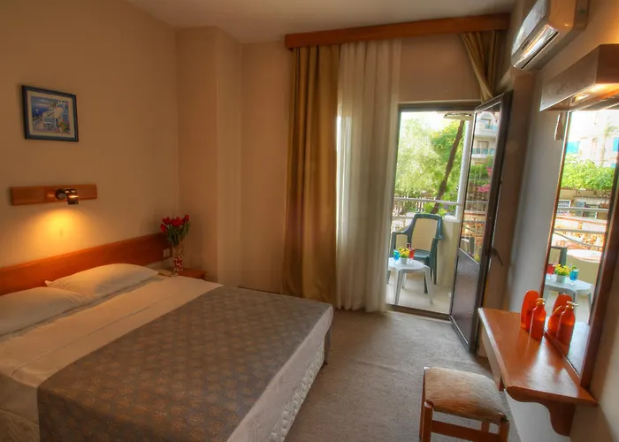 Rosy 3* マルマリス