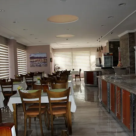 Rosy Hotel 3*