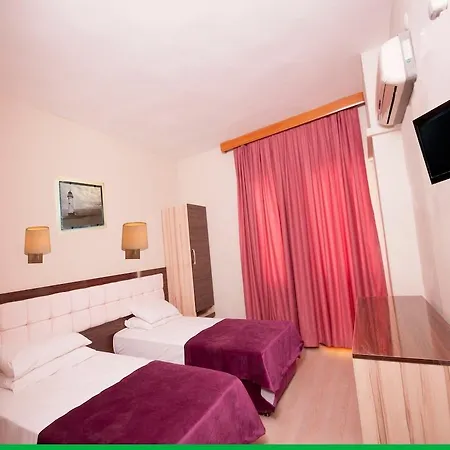 Rosy Hotel 3*